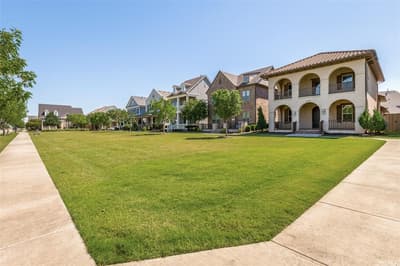 8314 Kentland Drive, Frisco TX 75034 - Photo 2