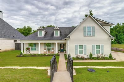 915 Waterloo Lake Drive, Denison TX 75020