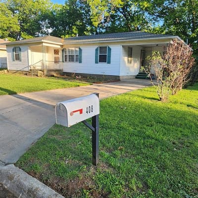 408 Buchanan Street, Whitesboro TX 76273