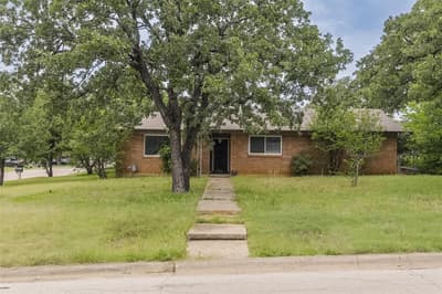 1200 Desiree Lane, Hurst TX 76053