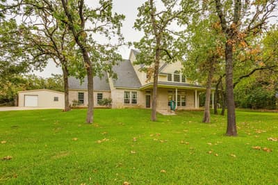 263 Oak Creek Circle, Springtown TX 76082 - Photo 2