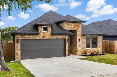 1613 Avenue D, Fort Worth TX 76104