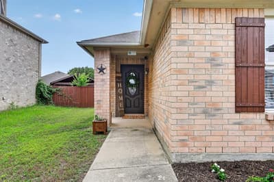 2019 Limestone Drive, Grand Prairie TX 75052 - Photo 3
