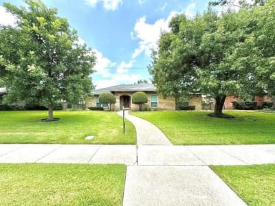 909 Hillsdale Drive, Richardson TX 75081
