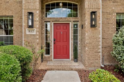812 Cascades Drive, Allen TX 75002 - Photo 3