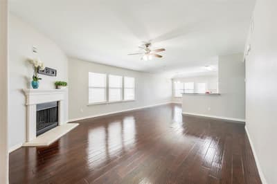 4521 Lakeside Hollow Street, Fort Worth TX 76262 - Photo 5