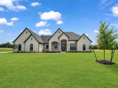143 Desperado Way, Weatherford TX 76088
