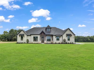 313 Wrangler Court, Weatherford TX 76088
