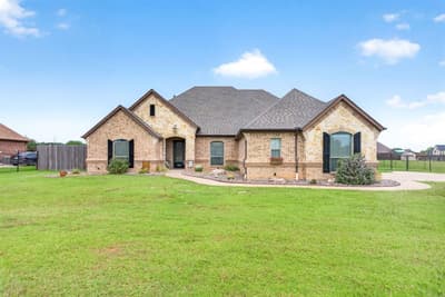 7233 Granville Drive, Mansfield TX 76063 - Photo 2