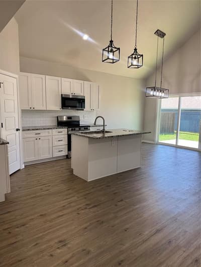 133 Magnolia Estates Street, Crowley TX 76036 - Photo 4