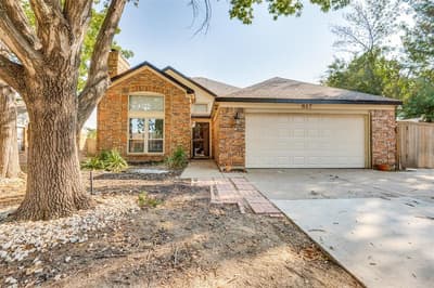 617 Valley Spring Drive, Arlington TX 76018