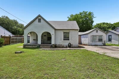 1215 Churchill Road, River Oaks TX 76114