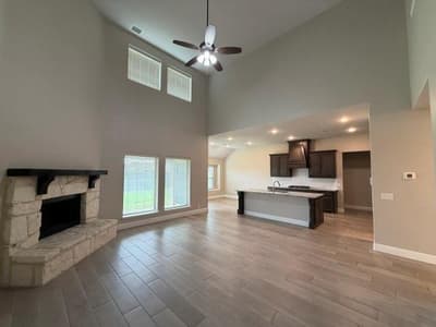 2304 Lonsdale Drive, Mansfield TX 76084 - Photo 4