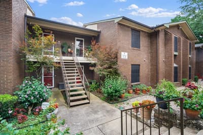 2505 Wedglea Drive # 140, Dallas TX 75211