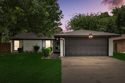 434 Stonehenge Drive, Arlington TX 76014