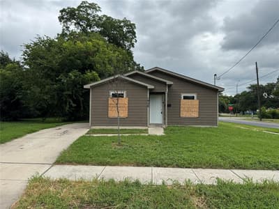 1920 Jb Jackson Jr Boulevard # J, Dallas TX 75210