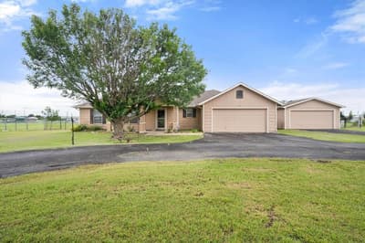 9113 N Monterrey Drive, Alvarado TX 76009