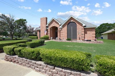 4201 Spurwood Drive, Carrollton TX 75010