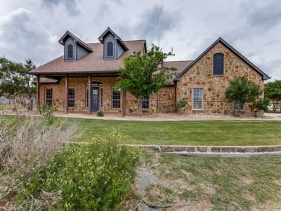 5584 Justine Place, Fort Worth TX 76126