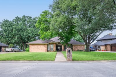 1525 Inverness Road, Mansfield TX 76063