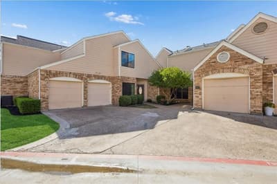 217 Cimarron Trail # 5, Irving TX 75063