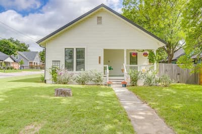 322 W Russell Street, Weatherford TX 76086