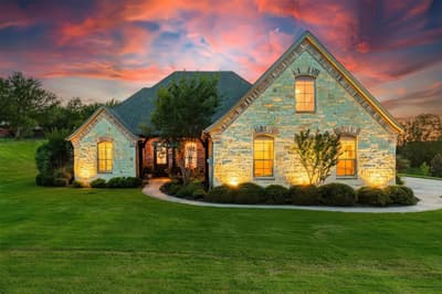 10301 Mustang Wells Drive, Fort Worth TX 76126