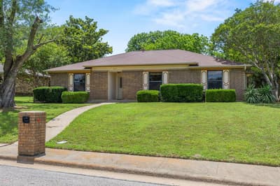 119 N Beltwoods Drive, DeSoto TX 75115