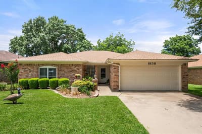 1838 Westcrest Drive, Arlington TX 76013