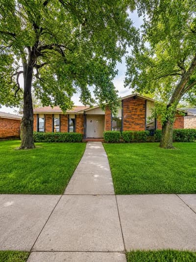 7334 Oakmore Drive, Dallas TX 75249