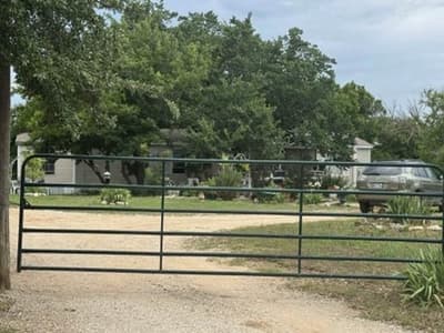 376 JOHNSON BEND Road, Weatherford TX 76088