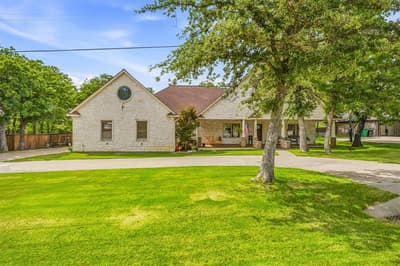 1085 Walking Horse Drive, Stephenville TX 76401 - Photo 2