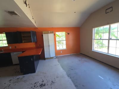 609 Bryan Street, Weatherford TX 76086 - Photo 2