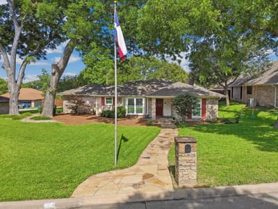 109 Crestwood Drive, Rockwall TX 75087