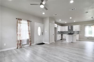 1000 N Spring Street, Grand Saline TX 75140 - Photo 4