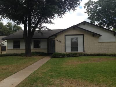 1608 Glenhill Lane, Lewisville TX 75077