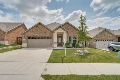 5573 Cypress Willow Bend, Fort Worth TX 76126
