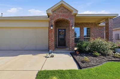 3012 Paruament Drive, Denton TX 76207