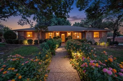 1000 Townsend Lane, DeSoto TX 75115