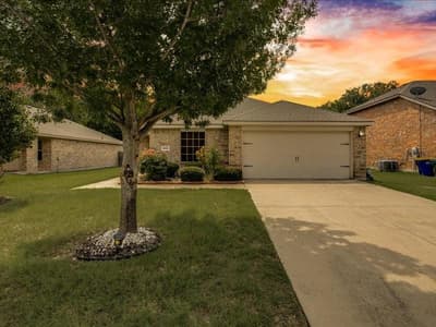 3016 Graystone Court, Seagoville TX 75159