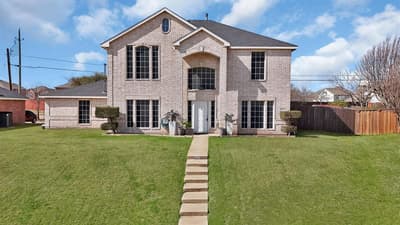 745 Woodridge Drive, DeSoto TX 75115