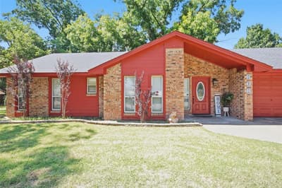 808 Hilltop Drive, Weatherford TX 76086