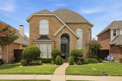 8625 Old Oak Drive, Irving TX 75063