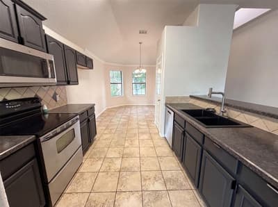 1618 Hillside Drive, Waxahachie TX 75165 - Photo 2