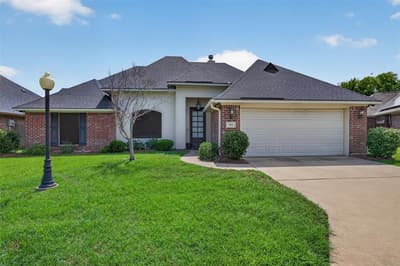 323 Oakland Place, Bossier City LA 71112