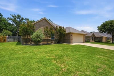 2013 Lindentree Drive, Weatherford TX 76086