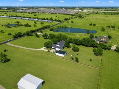 3817 Ganzer Road W, Denton TX 76207
