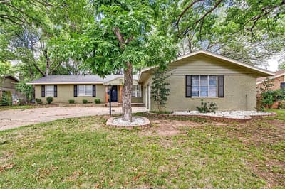 1206 Waggoner Drive, Arlington TX 76013