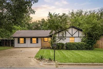 1213 Vivienne Street, Weatherford TX 76086