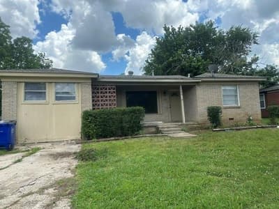 106 Tipton Street, Whitesboro TX 76273